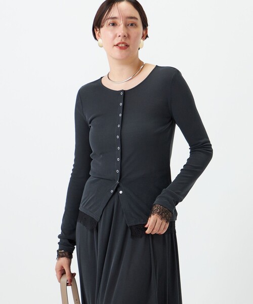 NOLLEY’S Sophi(ノーリーズソフィ)の「《セットアップ対応》ウォッシャブルフィブリルテレコレース付きカーデ(カーディガン/ボレロ・レディース・チャコールグレー/カーキ・38)」の10枚目の写真