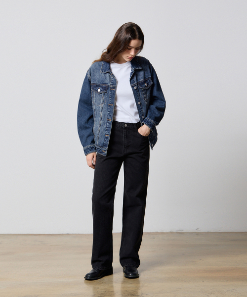 RYUL+WAI(リュルアンドワイ)の「デニムロングストレートパンツブラックW5(デニムパンツ・レディース・その他・SMALL/MEDIUM)」の3枚目の写真