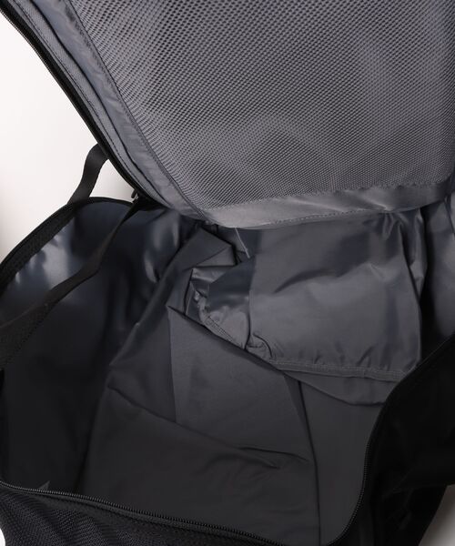 adidas(アディダス)の「《adidas》EP/Syst.ダッフルバッグ 50L(ボストンバッグ・メンズ・ブラック/ダークブルー・フリー)」の3枚目の写真