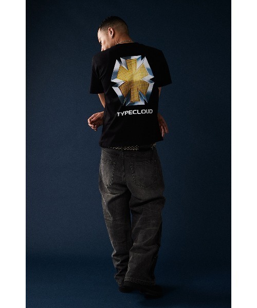 typecloud(タイプクラウド)の「Tシャツ|Emblem Tee|typecloud(Tシャツ/カットソー・メンズ・ブラック/ネイビー・MEDIUM/SMALL/LARGE/X-LARGE)」の5枚目の写真