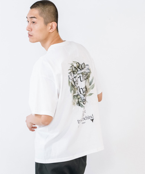 yoshiokubo（ヨシオクボ）の「yoshiokubo ヨシオクボ / LAUREL FILM  S/S T ローレルフィルムTシャツ / YKF26105（Tシャツ/カットソー・メンズ・ホワイト/ブラック・2/1/3）」の15枚目の写真
