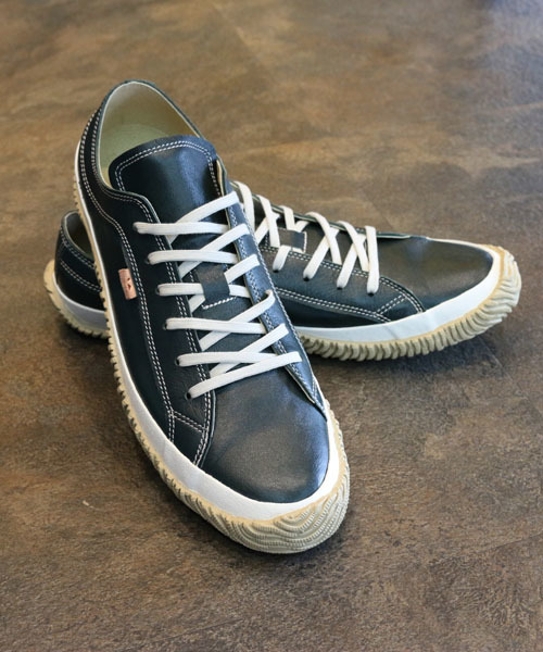 SPINGLE MOVE　スピングルムーブ　革レザー　スニーカー　黒　М（25cm相当） 1334美品スピングルムーブ 本革 レザー サイドジップ 黒 S