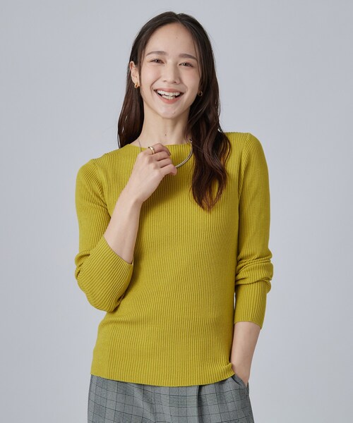 SHOO・LA・RUE(シューラルー)の「【毛玉になりにくい/S-LL/洗濯機可】ボートネックで首元美しく やわらかリブニット(ニット/セーター・レディース・スモーキーグリーン系/イエロー系9/アイボリー/ピンク系/ダークブラウン/ライトブルー/ベージュ/ワイン系2/ブラック・02/03/01/04)」の18枚目の写真