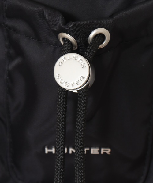 HUNTER(ハンター)の「HUNTER プレミアム ナイロン フォンポーチ(ショルダーバッグ・レディース・ブラック/ライトブルー・FREE)」の10枚目の写真