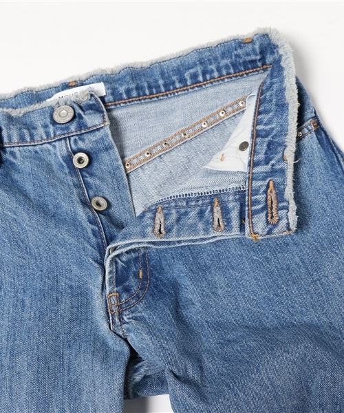 MOUSSY（マウジー）の「STUDDED STRAIGHT（デニムパンツ・レディース・ダークブルー/ライトブルー・24inch/26inch/25inch/23inch）」の4枚目の写真
