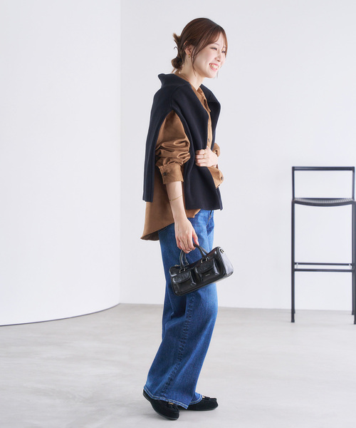 FLAT(フラット)の「《追加》レザーファータッセルモカシン(モカシン/デッキシューズ・レディース・ブラウン系その他/ブラック・22.5cm/22cm/25cm/24.5cm/24cm/23.5cm/23cm)」の9枚目の写真