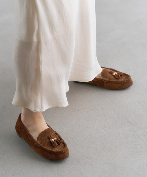 FLAT(フラット)の「《追加》レザーファータッセルモカシン(モカシン/デッキシューズ・レディース・ブラウン系その他/ブラック・22.5cm/22cm/25cm/24.5cm/24cm/23.5cm/23cm)」の18枚目の写真