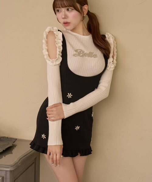 Belle Charme(ベルシャルム)の「【Belle Charme】Flower Bijou Jumper Skirt(ジャンパースカート・レディース・ベージュ/ブラック・FREE)」の3枚目の写真