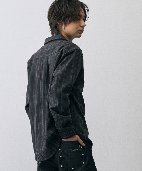 Shoowtime(ショウタイム)の「Vintage Stripe Cropped Open Collar Shirt / ヴィンテージ ストライプ クロップド オープンカラーシャツ(シャツ/ブラウス・メンズ・グレー/ブラック・MEDIUM/X-LARGE/LARGE)」の21枚目の写真