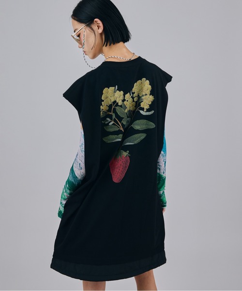 NON TOKYO(ノントーキョー)の「PRINT NO-SLEEVE T-SHIRT(STRAWBERRY)(Tシャツ/カットソー・レディース・ブラック/ホワイト/ネイビー・FREE)」の1枚目の写真