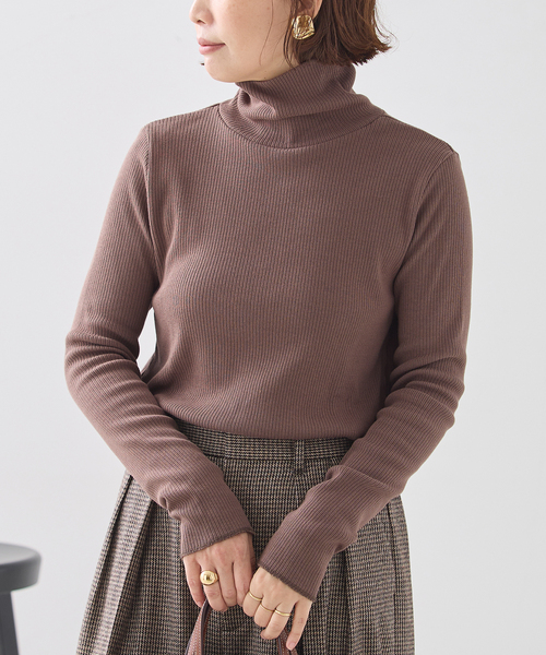 journal standard L'essage(ジャーナルスタンダードレサージュ)の「カミーノテレコハイネックプルオーバー(Tシャツ/カットソー・レディース・ベージュ/チャコールグレー/グレー・FREE)」の3枚目の写真