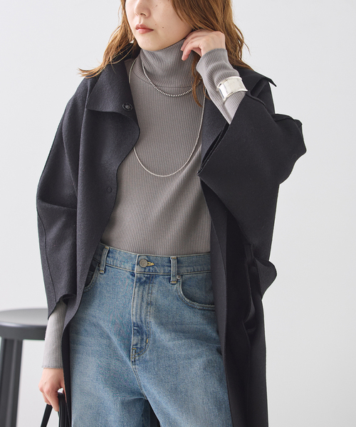 journal standard L'essage(ジャーナルスタンダードレサージュ)の「カミーノテレコハイネックプルオーバー(Tシャツ/カットソー・レディース・ベージュ/チャコールグレー/グレー・FREE)」の2枚目の写真