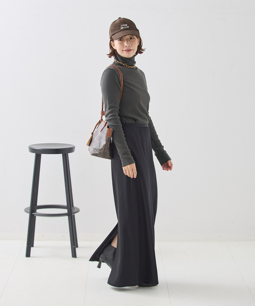 journal standard L'essage(ジャーナルスタンダードレサージュ)の「カミーノテレコハイネックプルオーバー(Tシャツ/カットソー・レディース・ベージュ/チャコールグレー/グレー・FREE)」の13枚目の写真