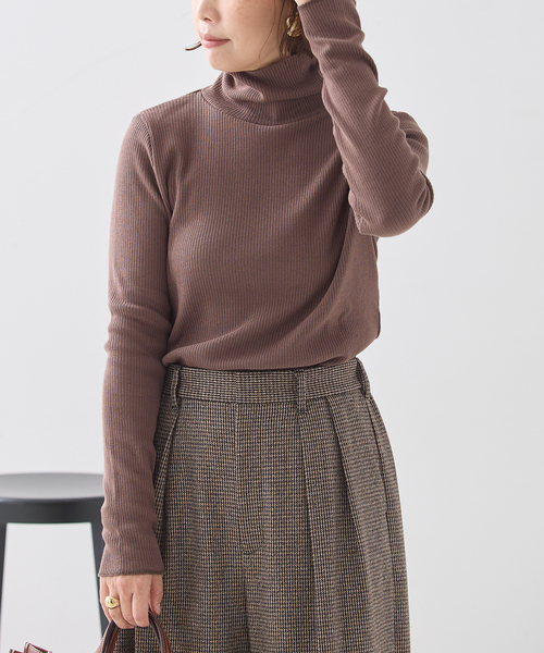 journal standard L'essage(ジャーナルスタンダードレサージュ)の「カミーノテレコハイネックプルオーバー(Tシャツ/カットソー・レディース・ベージュ/チャコールグレー/グレー・FREE)」の16枚目の写真