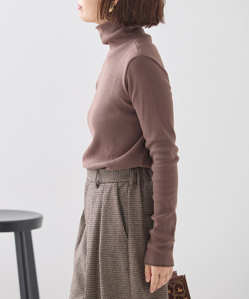 journal standard L'essage(ジャーナルスタンダードレサージュ)の「カミーノテレコハイネックプルオーバー(Tシャツ/カットソー・レディース・ベージュ/チャコールグレー/グレー・FREE)」の17枚目の写真