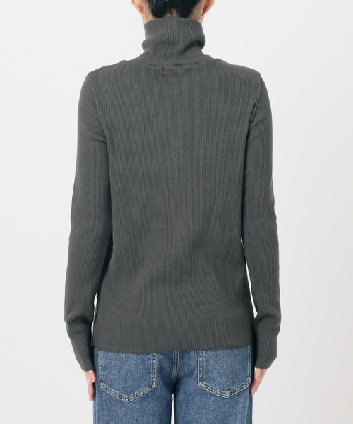 journal standard L'essage(ジャーナルスタンダードレサージュ)の「カミーノテレコハイネックプルオーバー(Tシャツ/カットソー・レディース・ベージュ/チャコールグレー/グレー・FREE)」の22枚目の写真