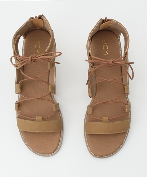 Banner Barrett（バナーバレット）の「3CM　レースアップフラットサンダル（サンダル・レディース・キャメル・36/37/38）」の8枚目の写真