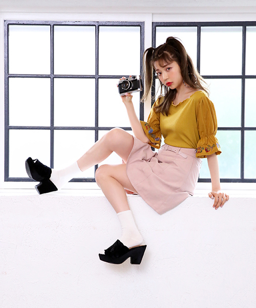 one after another NICE CLAUP(ワンアフターアナザーナイスクラップ)の「べロアスカラップサンダル(サンダル・レディース・ブルーパープル/ピンク/ブラック・L/S/M)」の12枚目の写真