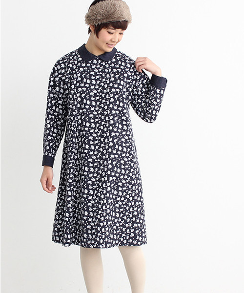 Eipe イーペ の Eipe 小さなスワン柄pt 丸衿ドロップワンピース ワンピース Wear