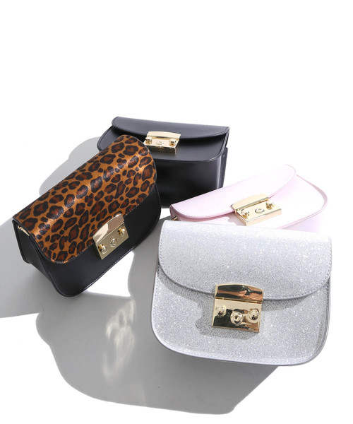 WEGO(ウィゴー)の「WEGO/ミニチェーンショルダーバッグ(ショルダーバッグ・レディース・ブラック/シルバー/その他1/ライトピンク・FREE)」の14枚目の写真