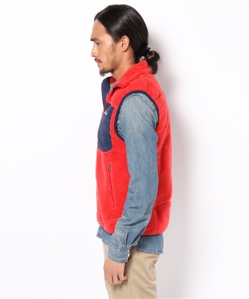 BEAMS（ビームス）の「Patagonia / Classic Retro-X Vest（ベスト・メンズ・ナチュラル/ブラック/レッド・X-SMALL/SMALL/MEDIUM）」の4枚目の写真
