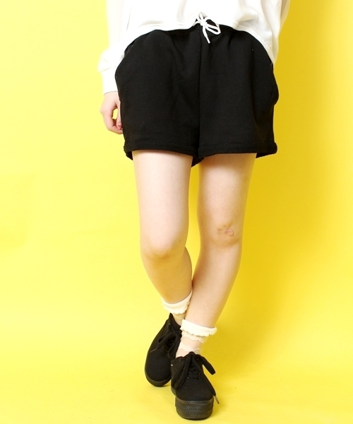 WEGO（ウィゴー）の「WEGO/スウェットショートパンツ（その他パンツ・レディース・ライム/ブルー/ライトピンク/オフホワイト/ブラック・FREE）」の3枚目の写真