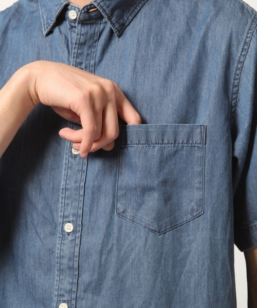 GLOBAL WORK(グローバルワーク)の「デニムシャツ半袖/788441(シャツ/ブラウス・メンズ・スカイブルー/ブルー/ブルー系その他7・LARGE/SMALL/X-LARGE/MEDIUM)」の7枚目の写真