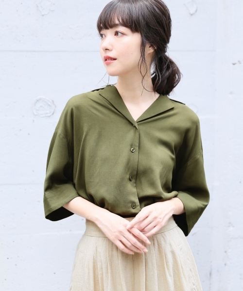 LOWRYS FARM（ローリーズファーム）の「カイキンシャツ／ＳＳ　802639（シャツ/ブラウス・レディース・ブラック/ベージュ/カーキ・FREE）」の3枚目の写真