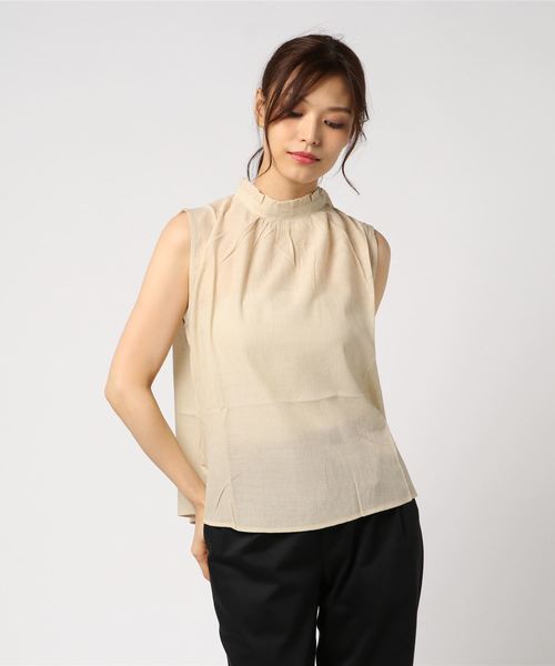 ＪＵＧＬＡＮＳ（ユグランス）の「＿☆ シャーリングネックノースリブラウス（シャツ/ブラウス・レディース・ホワイト/ベージュ/ラベンダー・FREE）」の3枚目の写真
