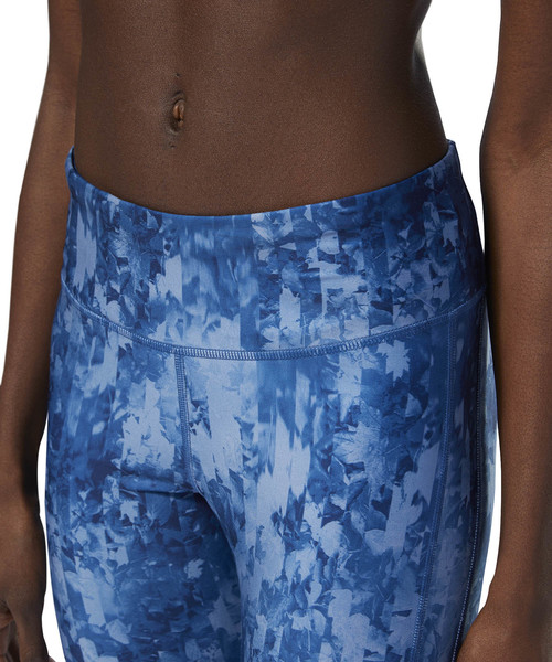 Reebok(リーボック)の「ランニング ロングタイツ(レギンス/スパッツ・レディース・ライトグレー/ブルー・MEDIUM/X-LARGE/X-SMALL/XXX-LARGE/XXXXX-LARGE)」の8枚目の写真