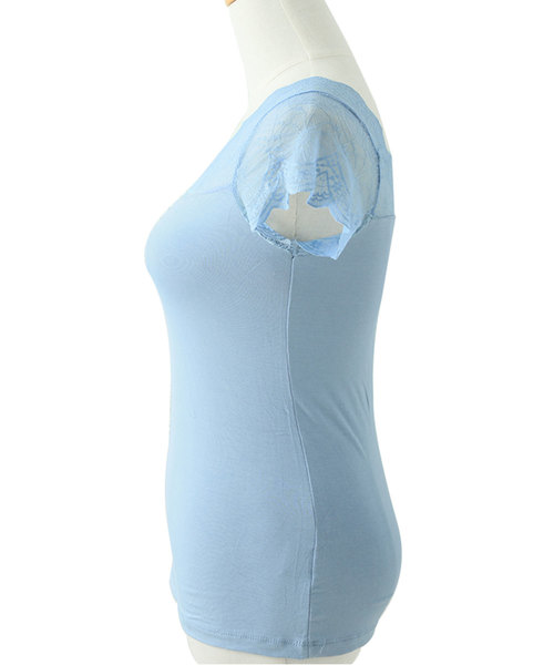 SAISON DE PAPILLON(セゾンドパピヨン)の「Vネックレースフレンチスリーブトップス(キャミソール・レディース・ホワイト/ブラック/ブルー・フリー)」の15枚目の写真