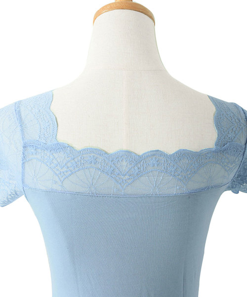 SAISON DE PAPILLON(セゾンドパピヨン)の「Vネックレースフレンチスリーブトップス(キャミソール・レディース・ホワイト/ブラック/ブルー・フリー)」の6枚目の写真