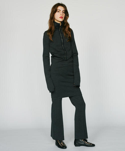 セール ウーステッドウールジャージー フロントジップワンピース ワンピース Bacca バッカ のファッション