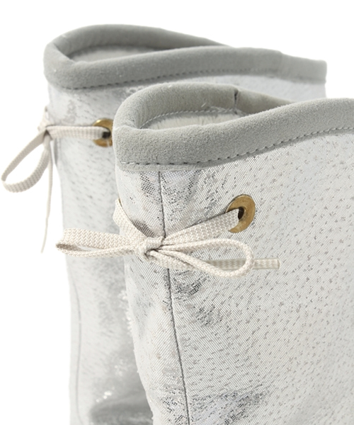 adidas Originals（アディダスオリジナルス）の「アディダス オリジナルス ウィンターブーツ メタリック シルバー adidas Originals M ATTD WINTER HI W（ブーツ・レディース・シルバー・22.5cm/23.5cm/24.5cm）」の8枚目の写真