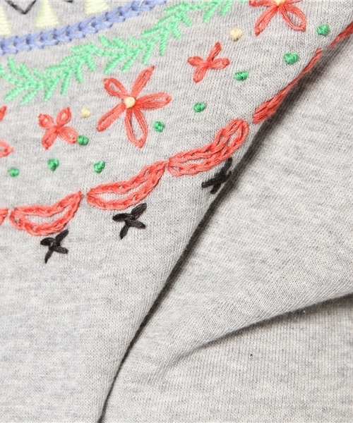 coen(コーエン)の「【Market】ハンド刺繍スウェット(スウェット・レディース・グレー/ネイビー・MEDIUM/LARGE)」の9枚目の写真