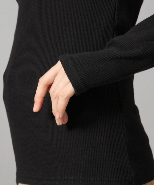 LOWRYS FARM(ローリーズファーム)の「リブタイトワンショル 844991(Tシャツ/カットソー・レディース・ベージュ/ブラウン/オフホワイト/イエロー/ブラック・LARGE/MEDIUM)」の10枚目の写真