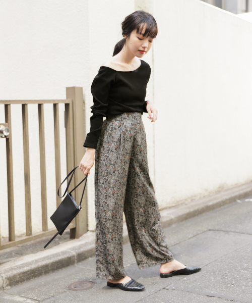 LOWRYS FARM(ローリーズファーム)の「リブタイトワンショル 844991(Tシャツ/カットソー・レディース・ベージュ/ブラウン/オフホワイト/イエロー/ブラック・LARGE/MEDIUM)」の19枚目の写真