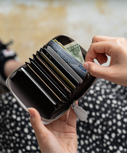 MURA（ムラ）の「イタリア製シュリンクレザー スキミング防止 じゃばら コンパクト カードケース（カードケース・レディース・ブラック/グレー/イエロー/オレンジ/グリーン・FREE）」の11枚目の写真