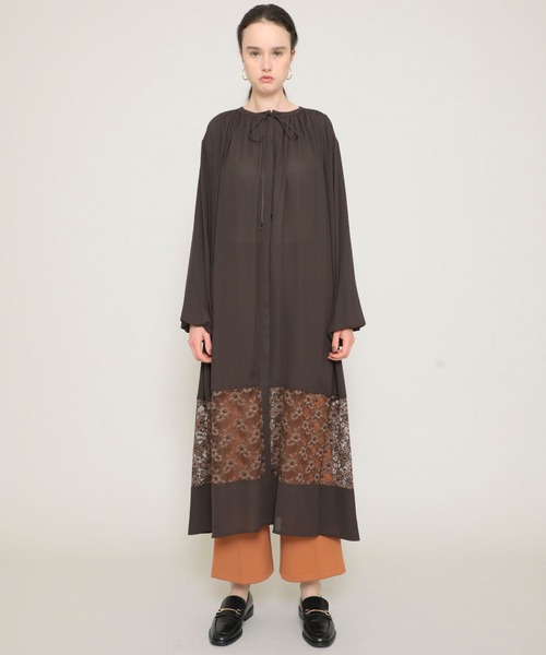 ELIN（エリン）の「【ELIN(エリン)】別注ケープドレス（ワンピース・レディース・ブラウン・SMALL/MEDIUM）」の3枚目の写真