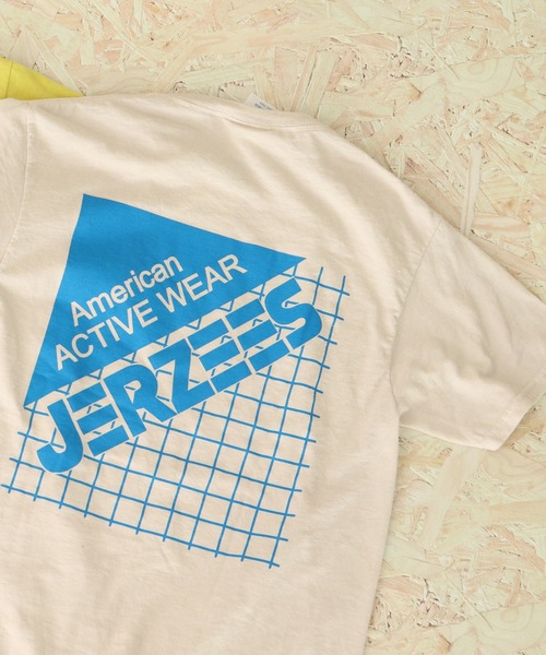 JERZEES（ジャージーズ）の「【 JERZEES / ジャージーズ 】 バックプリント ロゴ Tシャツ（Tシャツ/カットソー・メンズ・ピンク/ブルー系その他/ダークグレー/ブラック系その他/ベージュ/イエロー/オフホワイト・MEDIUM/LARGE）」の2枚目の写真