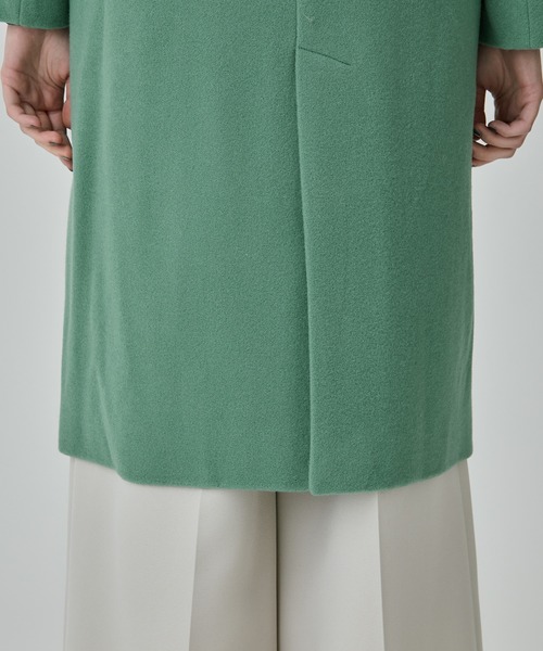 UNITED TOKYO（ユナイテッドトウキョウ）の「《WEB限定》エクストラウールVネックコート（ノーカラーコート・レディース・ブラック/パープル/カーキ/ブルー/グリーン/アイボリー/マスタード/キャメル・1/2）」の19枚目の写真