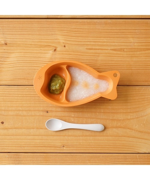 BOBO（ボボ）の「BOBO mamamanma＆go　おさかなプレートセット（マグ/哺乳瓶/お食事グッズ・キッズ・ライトカーキ/ピンク系その他・フリー）」の5枚目の写真