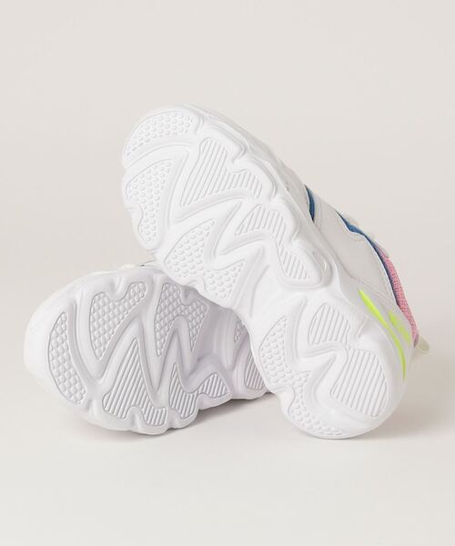 MSGM（エムエスジーエム）の「MSGM(エムエスジーエム)Kids & Junior ダットスニーカー（スニーカー・キッズ・ホワイト×ピンク/ホワイト系その他・28/29/31/33/30/32/34/35/36/38/37）」の3枚目の写真