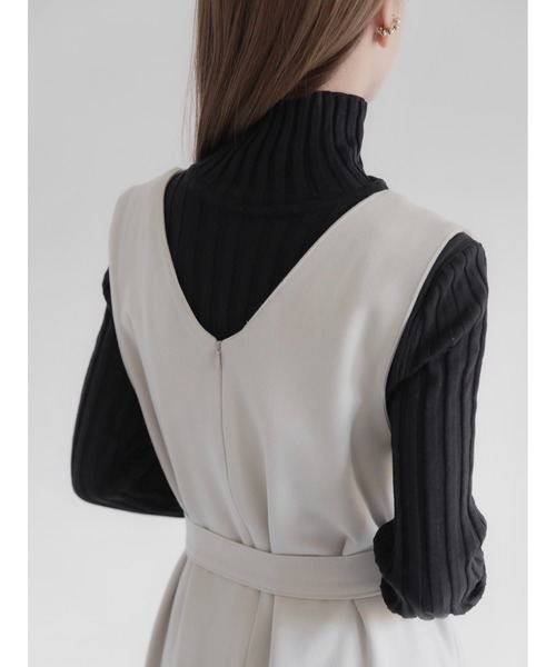 amel（エイメル）の「ベルトセットジャンパードレス（ワンピース・レディース・アイボリー・FREE）」の4枚目の写真