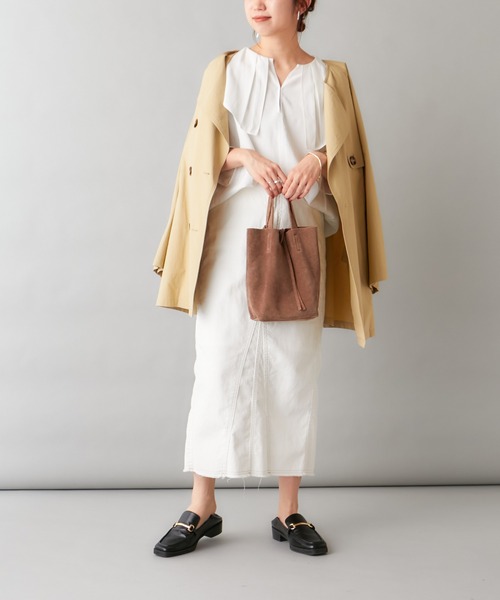Omekashi(オメカシ)の「Marlon Firenze スエード / レザーミニバッグ(トートバッグ・レディース・モカ/サックスブルー/シルバー・ONE SIZE)」の8枚目の写真