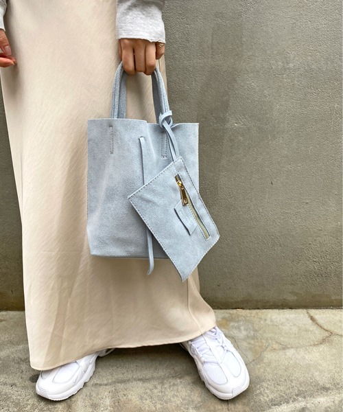 Omekashi(オメカシ)の「Marlon Firenze スエード / レザーミニバッグ(トートバッグ・レディース・モカ/サックスブルー/シルバー・ONE SIZE)」の10枚目の写真