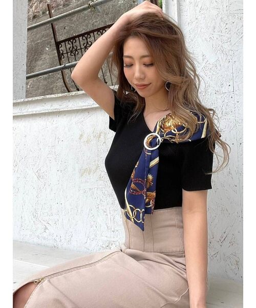 RESEXXY(リゼクシー)の「アシンメトリースカーフトップス(ニット/セーター・レディース・ホワイト/ブラック/ピンク・FREE)」の22枚目の写真