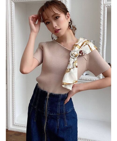 RESEXXY(リゼクシー)の「アシンメトリースカーフトップス(ニット/セーター・レディース・ホワイト/ブラック/ピンク・FREE)」の16枚目の写真