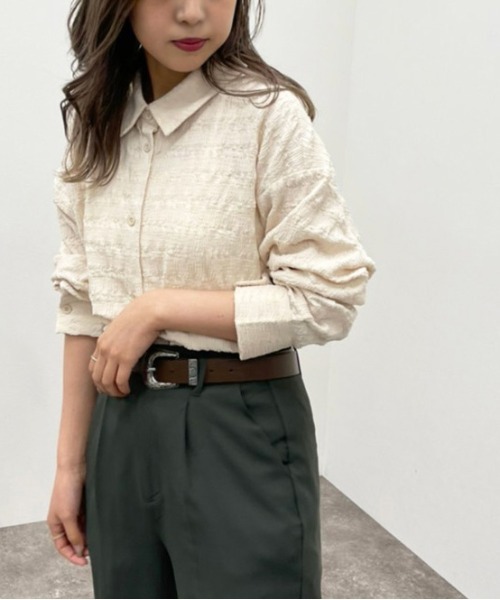 apres jour mignon（アプレジュールミニョン）の「クシュクシュクロスＢＩＧシャツ【ZOZOTOWN限定アイテム】（シャツ/ブラウス・レディース・アイボリー/ベージュ/ブラック・X-LARGE/フリー）」の2枚目の写真