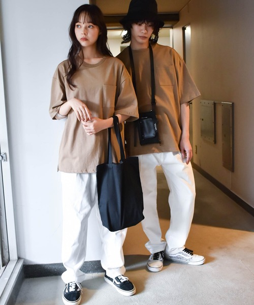 Starting Over(スターティングオーバー)の「ビッグシルエット無地クルーネックTシャツ(半袖)/レディース メンズ(Tシャツ/カットソー・メンズ・ブラック/ホワイト/サックスブルー/ライトパープル/ベージュ/テラコッタ/サンドベージュ/チャコール/グリーン・L/XL/M)」の19枚目の写真